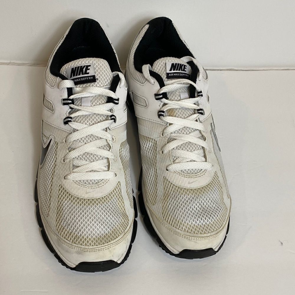 Nike Air Max Defy RN running shoes size 11